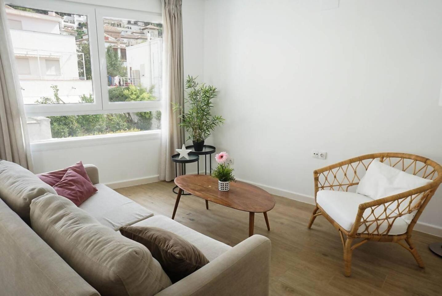 New Precioso Centrico Amplio Apartment Granada Exterior photo